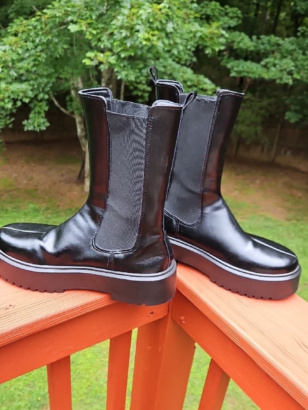 ASOS Black SIZE 6  Platform Chelsea Boots with Lug Sole